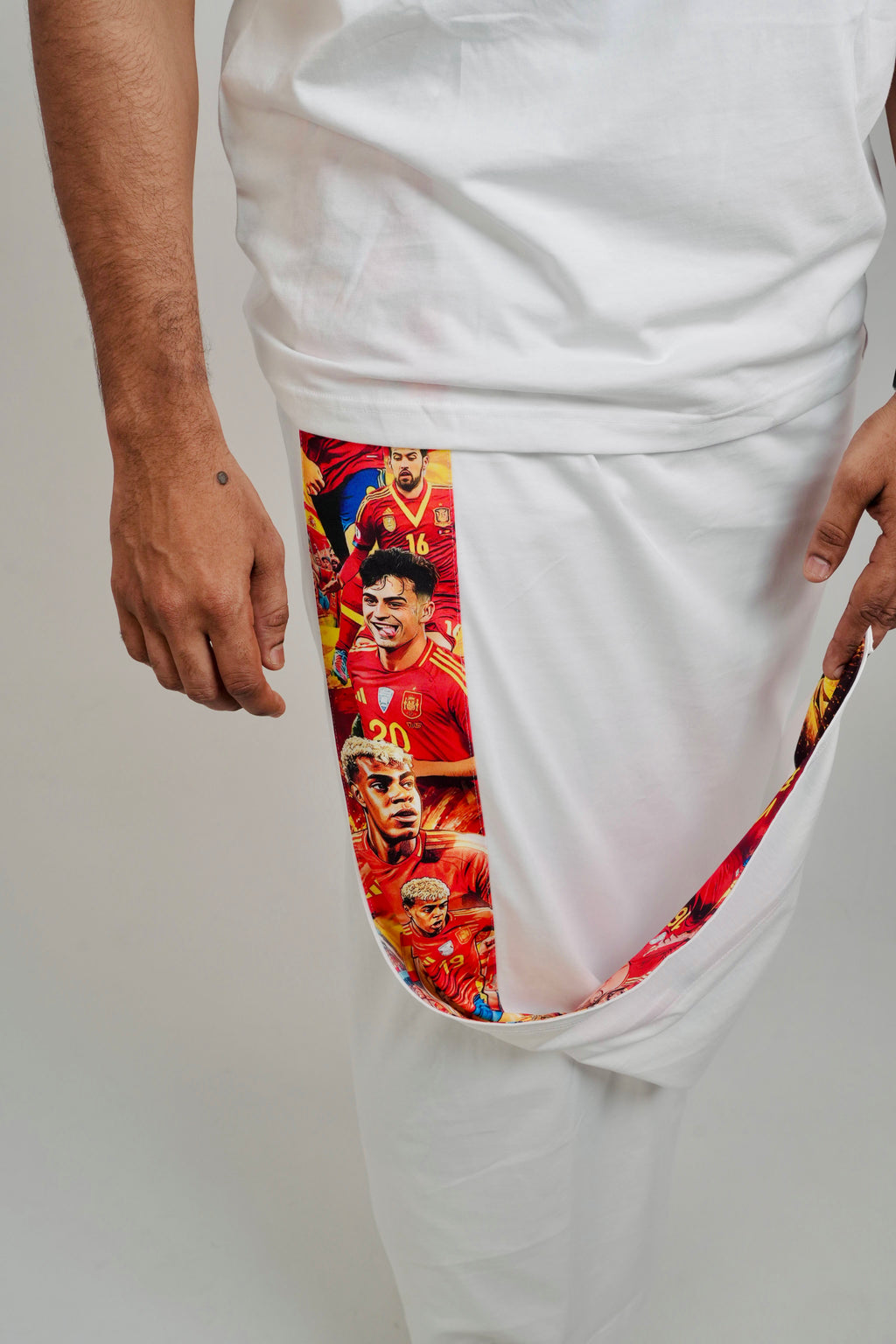 Spain Ochuma Trenditional Unisex Wraps